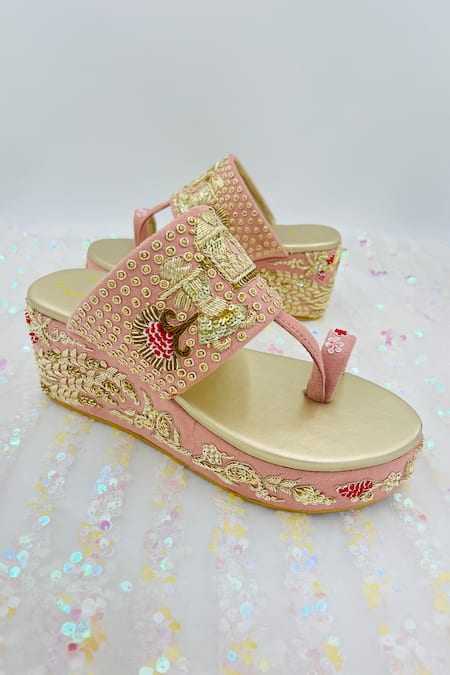 Rajasthani Stuff Doli Mor Zari Embroidered Wedges 