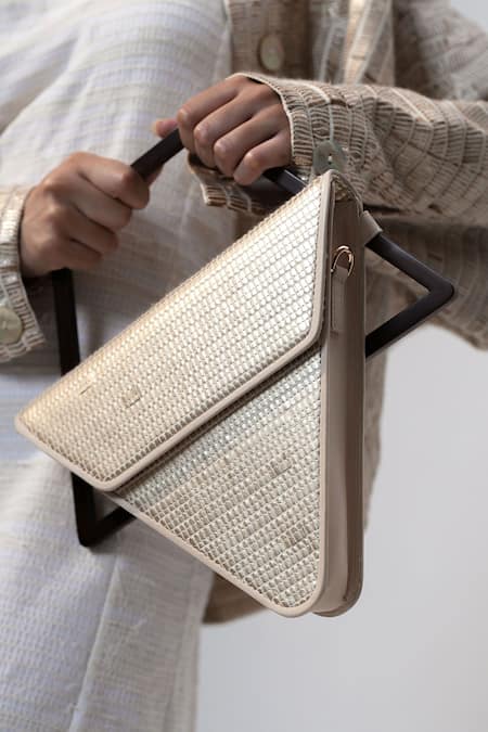 Buy_Adisee_Ivory Jade Inverted Triangle Handbag 