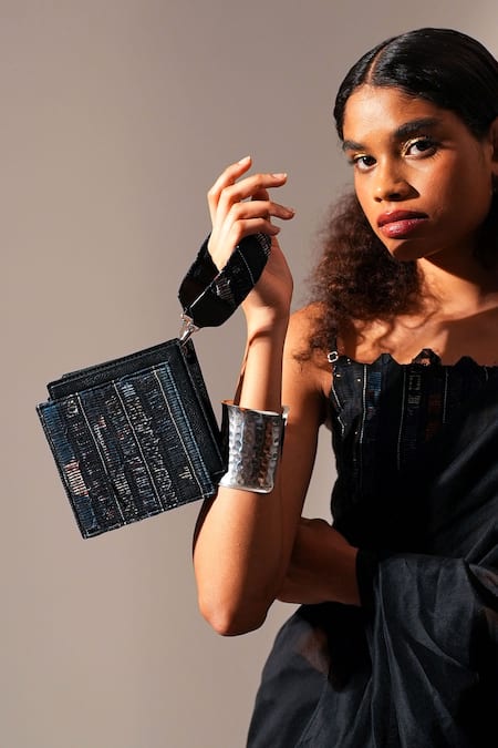 Adisee_Black Ajrakh Textured Handwoven Wrist Bag _Online_at_Aza_Fashions