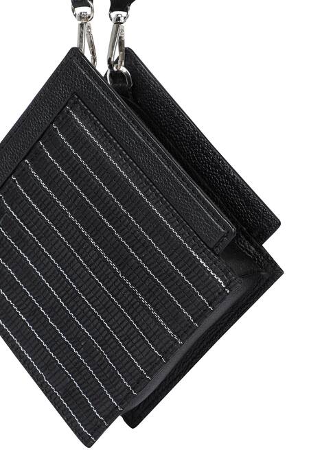 Buy_Adisee_Black Ajrakh Textured Zari Work Wrist Bag 