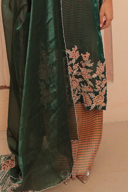 Label Astha Chhabra Green Organza Embroidery, Beads, Pearls, Floral Detailed Kurta Pant Set Online at Aza Fashions Label Astha Chhabra_Green Organza Embroidery, Beads, Pearls, Floral Detailed Kurta Pant Set _Online_at_Aza_Fashions