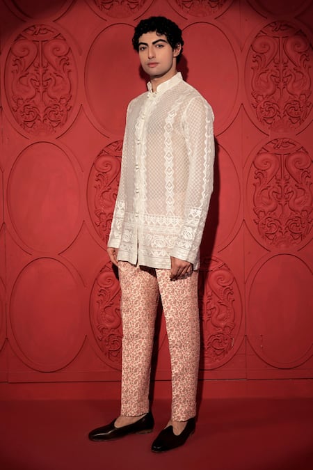 Jubinav Chadha_White Georgette Embroidery Paisley Chikankari Work Short Kurta _Online_at_Aza_Fashions