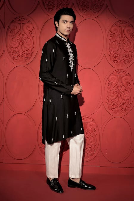 Jubinav Chadha White Georgette, Kota Doria, Cotton, Silk Kattan Embroidered Kurta And Pant Set at Aza Fashions Jubinav Chadha_White Georgette, Kota Doria, Cotton, Silk Kattan Embroidered Kurta And Pant Set _at_Aza_Fashions