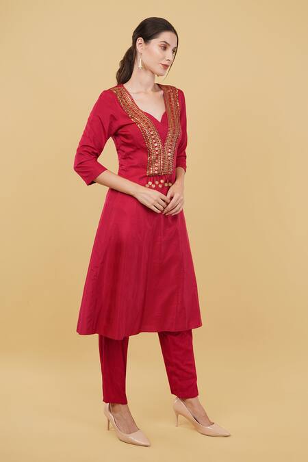 Buy_Nidhi Kejriwal_Red Silk, Denim Metallic Thread Sweetheart Neck Coin Embroidered Kurta With Pant _Online_at_Aza_Fashions