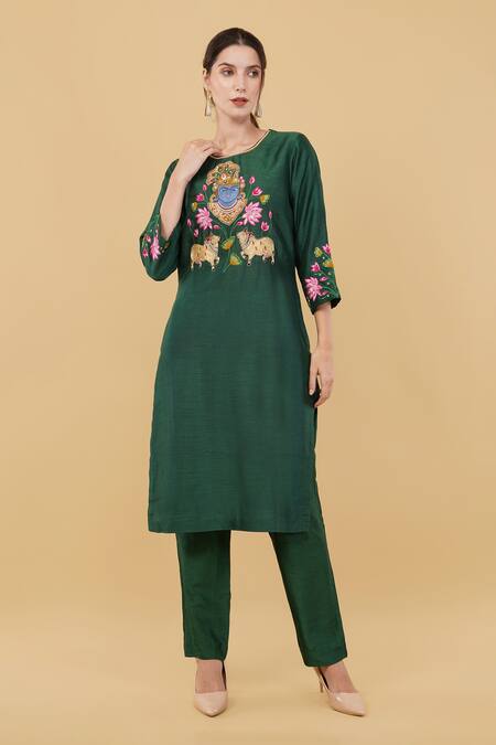 Nidhi Kejriwal_Green Silk Embroidery Round Neck Lord Krishna Kurta With Pant _Online_at_Aza_Fashions