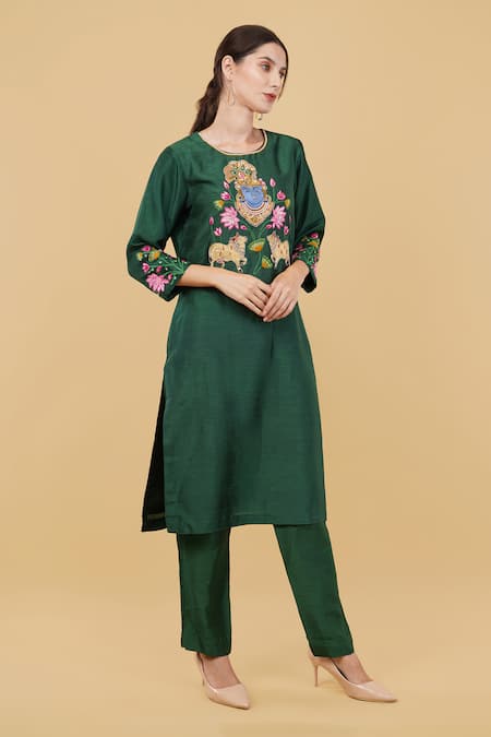 Buy_Nidhi Kejriwal_Green Silk Embroidery Round Neck Lord Krishna Kurta With Pant _Online_at_Aza_Fashions