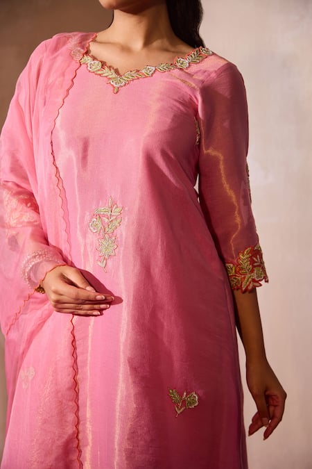 Tarini Vij_Pink Organza, Tissue Pearls, Erina Floral Booti Kurta And Choga Salwar Set _Online_at_Aza_Fashions