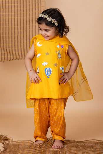 Lil Angels Yellow Silk Beads, Embroidery Fantasy Kurta And Bandhej Salwar Online at Aza Fashions Lil Angels_Yellow Silk Beads, Embroidery Fantasy Kurta And Bandhej Salwar _Online_at_Aza_Fashions