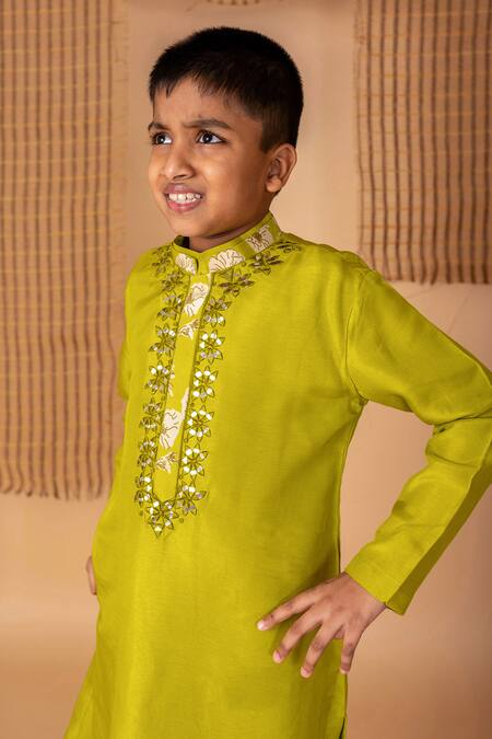 Buy Lil Angels Green Silk Mirrors Bloom Embroidered Kurta With Pant Online at Aza Fashions Buy_Lil Angels_Green Silk Mirrors Bloom Embroidered Kurta With Pant _Online_at_Aza_Fashions