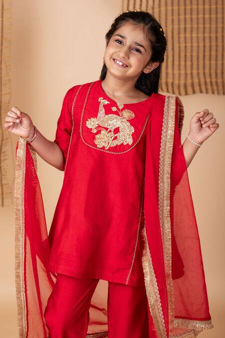Buy_Lil Angels_Red Silk Sequins, Cut Work, Lace Peacock Motif Embroidered Kurta Pant Set _Online_at_Aza_Fashions