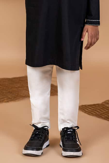 Lil Angels Black Cotton Embroidery Tiger Motif Kurta With Pant Online at Aza Fashions Lil Angels_Black Cotton Embroidery Tiger Motif Kurta With Pant _Online_at_Aza_Fashions