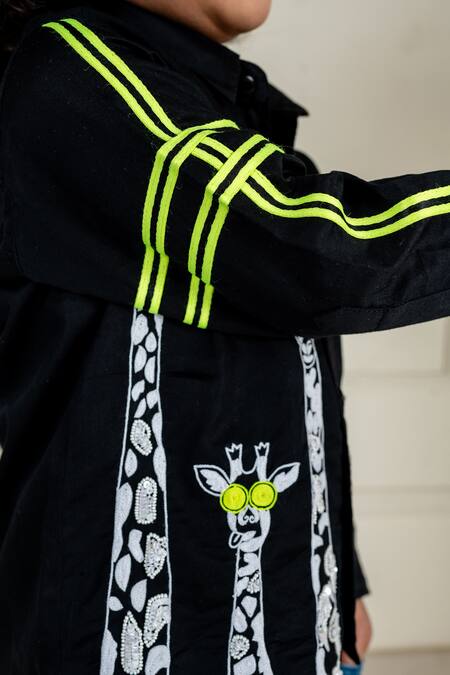Shop Lil Angels Black Cotton Embroidery Giraffe Hand Shirt Online at Aza Fashions Shop_Lil Angels_Black Cotton Embroidery Giraffe Hand Shirt _Online_at_Aza_Fashions