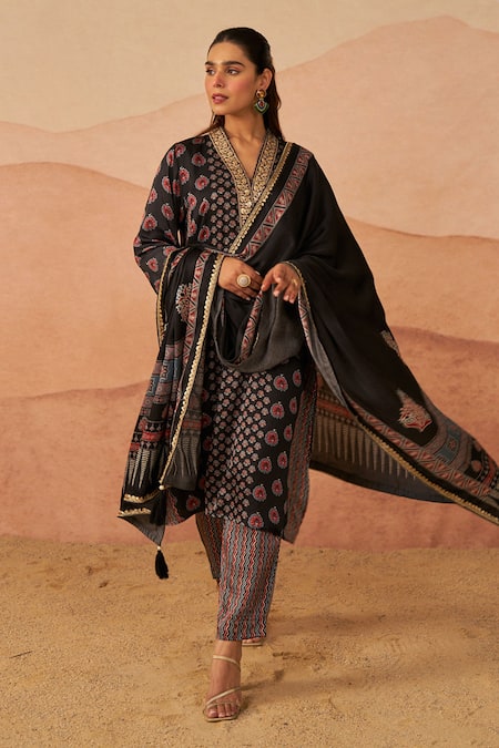 Shop_Rainas_Black Satin, Silk, Cotton Satin, Chiffon Kutch Butti Ajrakh Print Kurta Pant Set _Online_at_Aza_Fashions