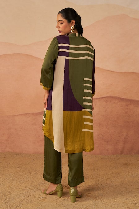 Rainas Kutch Abstract Print Pathani Tunic & Pant Set 