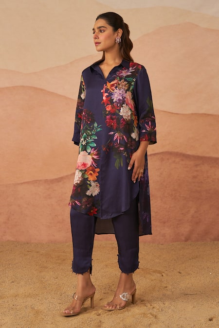 Rainas Blue Twill Collared Judith Botanic High-low Tunic With Pant Online at Aza Fashions Rainas_Blue Twill Collared Judith Botanic High-low Tunic With Pant _Online_at_Aza_Fashions