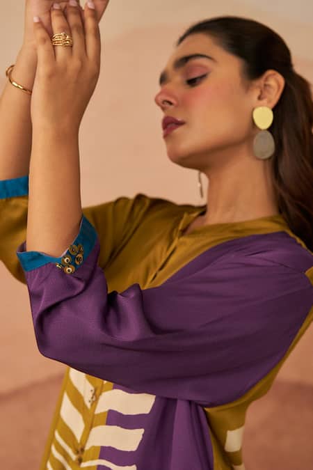 Buy_Rainas_Yellow Satin Collared Kalahri Abstract Print Pathani Tunic And Pant Set_Online_at_Aza_Fashions