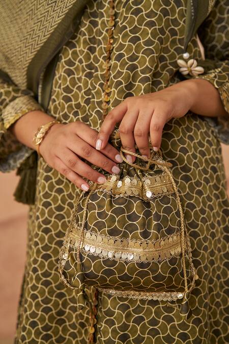 Buy Rainas Green Satin, Cotton Sequins Round Neck Ajrakh Print Pathani Kurta Set With Potli Online at Aza Fashions Buy_Rainas_Green Satin, Cotton Sequins Round Neck Ajrakh Print Pathani Kurta Set With Potli _Online_at_Aza_Fashions