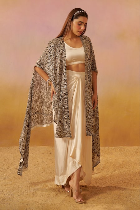 Rainas_Black Georgette Sequins Scoop Neck Embroidered Cape Skirt Set _Online_at_Aza_Fashions