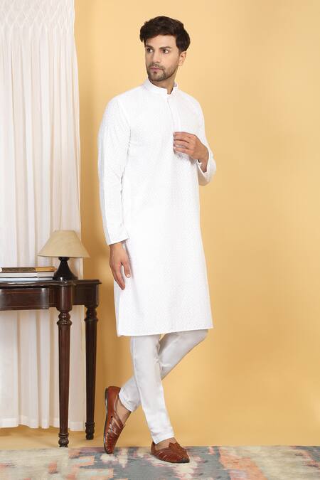 Buy_Aham-Vayam_White Cotton Embroidery Aham Thread Kurta Set _Online_at_Aza_Fashions