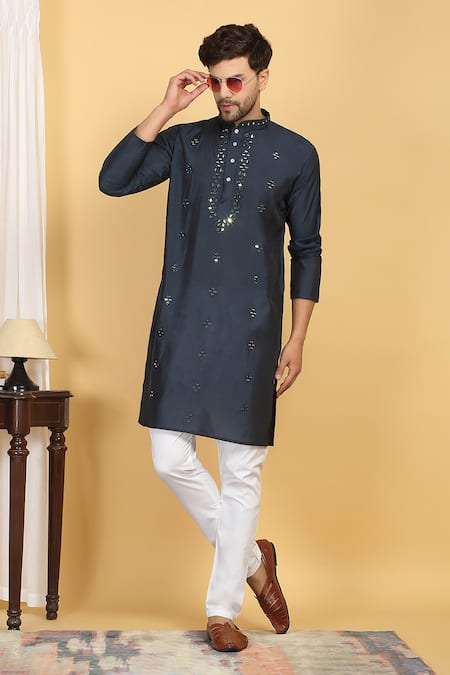 Aham-Vayam Swarna Cotton Silk Mirror Work Kurta Set 