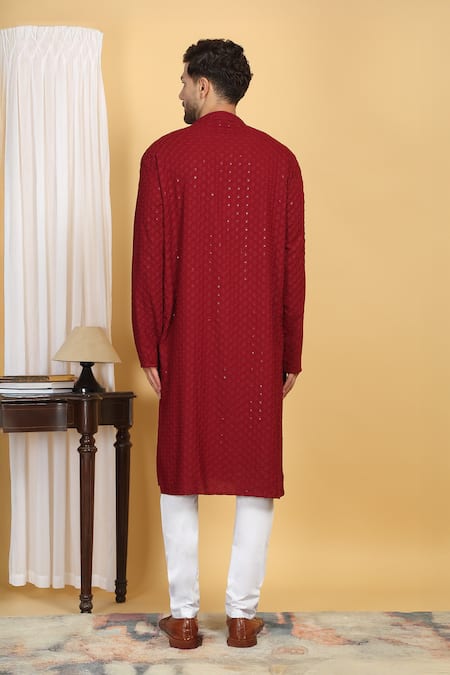 Aham-Vayam Floral Jaal Thread Embroidered Kurta With Pant 