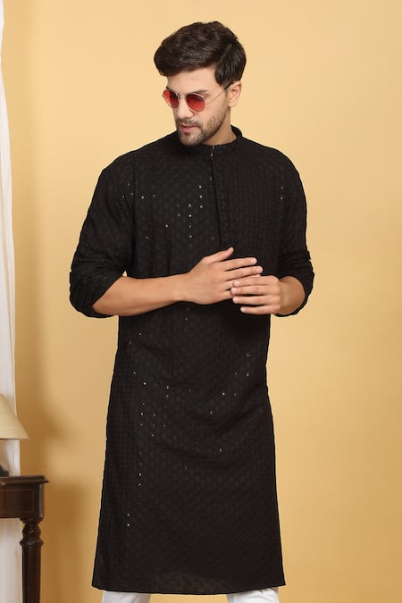 Buy_Aham-Vayam_Black Cotton Sequins, Embroidery Flora Jaal Thread Kurta With Pant 