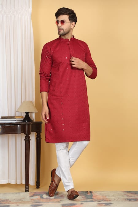 Aham-Vayam Diamond Vine Thread Embroidered Kurta With Pant 