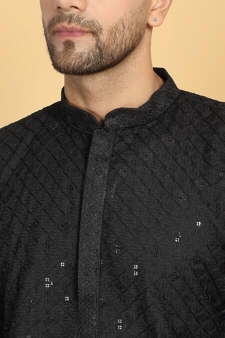 Aham-Vayam_Black Cotton Embroidery, Navyam Floral Mahal Jaal Thread Kurta With Pant _at_Aza_Fashions