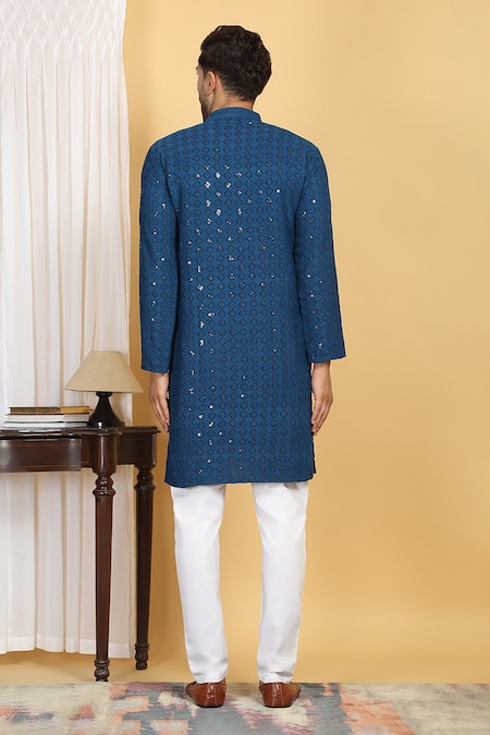 Aham-Vayam Nav Harsh Quad Jaal Thread Embroidered Kurta With Pant 