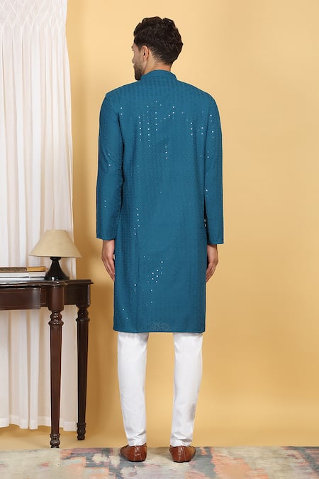 Aham-Vayam Aham Ditsy Bloom Jaal Thread Embroidered Kurta With Pant 