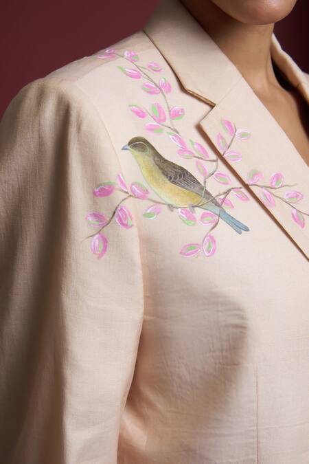 Shop Akutee Peach Chanderi Embroidery Shloka Handpainted Blazer With Dress Online at Aza Fashions Shop_Akutee_Peach Chanderi Embroidery Shloka Handpainted Blazer With Dress_Online_at_Aza_Fashions