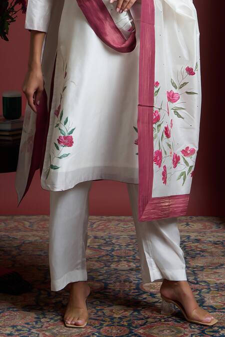 Akutee White Silk, Priyamvada Floral Handpainted Kurta Pant Set at Aza Fashions Akutee_White Silk, Priyamvada Floral Handpainted Kurta Pant Set_at_Aza_Fashions