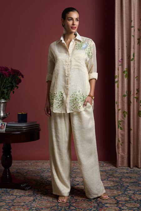 Akutee White Chanderi Embroidery Collared Aravali Hand Painted Shirt With Pant Online at Aza Fashions Akutee_White Chanderi Embroidery Collared Aravali Hand Painted Shirt With Pant_Online_at_Aza_Fashions