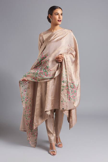 Buy_Akutee_Beige Tissue Embroidery Devyani Floral Pattern Asymmetrical Kurta And Pant Set_Online_at_Aza_Fashions