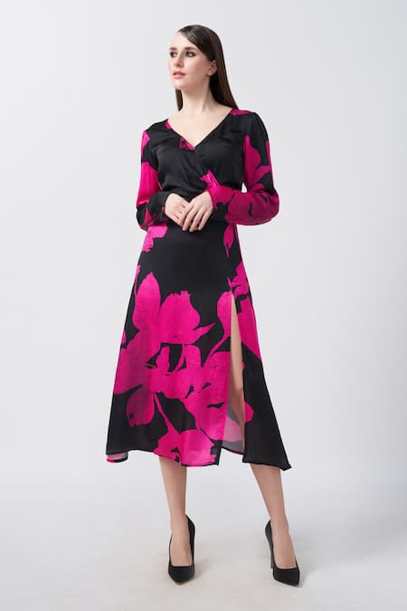 House of Varada Floral Print Warped Midi Dress 