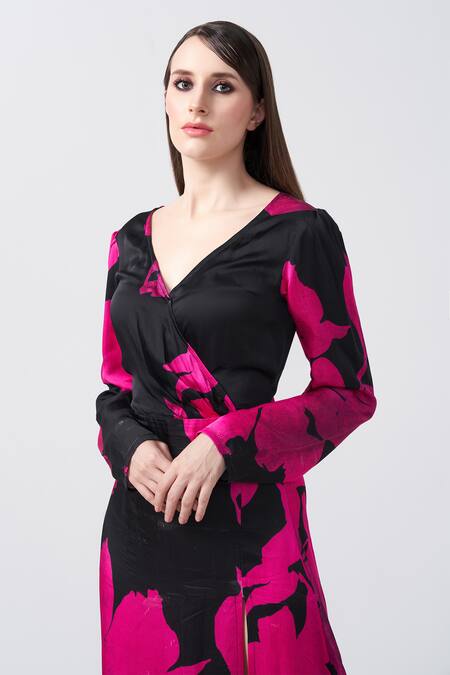 Buy House Of Varada Black Satin V-neck Floral Print Warped Midi Dress Online at Aza Fashions Buy_House Of Varada_Black Satin V-neck Floral Print Warped Midi Dress _Online_at_Aza_Fashions