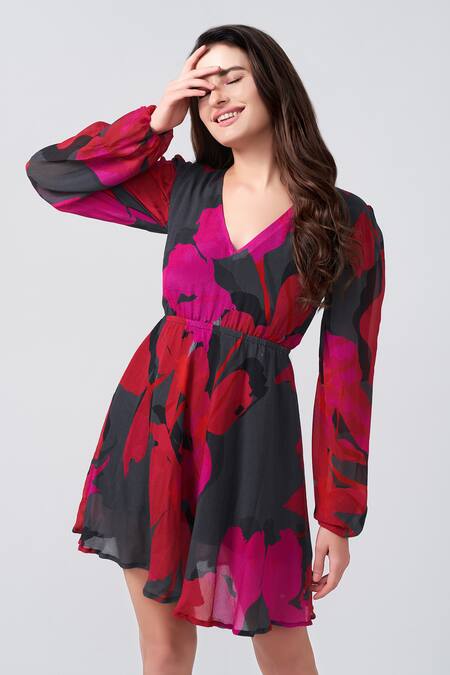 Buy House Of Varada Black Chiffon V-neck Floral Print Wrapped Short Dress Online at Aza Fashions Buy_House Of Varada_Black Chiffon V-neck Floral Print Wrapped Short Dress _Online_at_Aza_Fashions