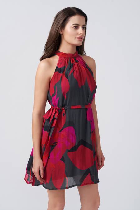 Shop House Of Varada Grey Chiffon Halter Neck Flowery Print Flared Dress Online at Aza Fashions Shop_House Of Varada_Grey Chiffon Halter Neck Flowery Print Flared Dress _Online_at_Aza_Fashions