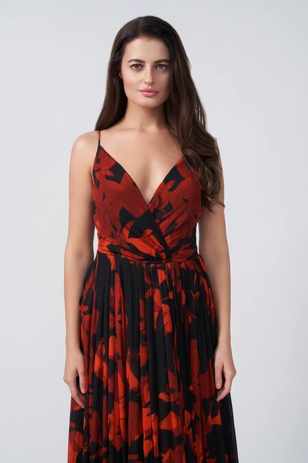 Buy House Of Varada Black Chiffon V-neck Floral Print Gathered Dress Online at Aza Fashions Buy_House Of Varada_Black Chiffon V-neck Floral Print Gathered Dress _Online_at_Aza_Fashions