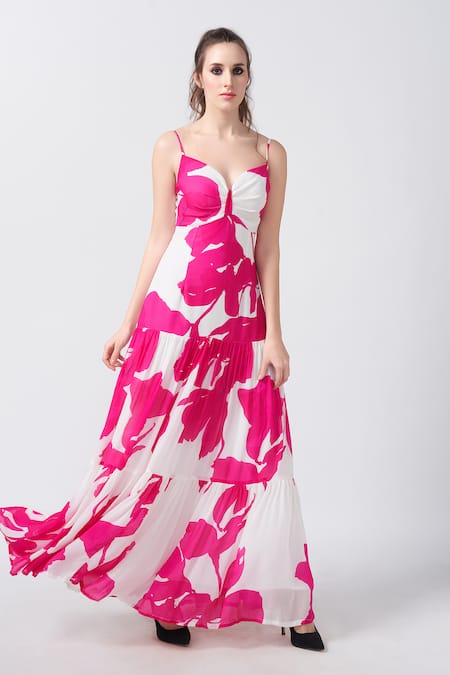 Buy_House Of Varada_Pink Crepe Sweetheart Neck Peony Print Front Ruched Tiered Maxi Dress _Online_at_Aza_Fashions