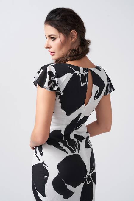 Shop House Of Varada Black Crepe Ruffles V-neck Musk Bloom Print Sleeves Dress Online at Aza Fashions Shop_House Of Varada_Black Crepe Ruffles V-neck Musk Bloom Print Sleeves Dress _Online_at_Aza_Fashions