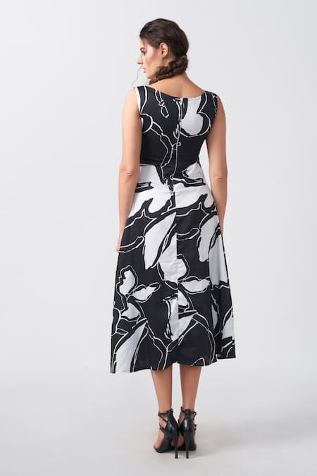 Shop House Of Varada Black Cotton Satin Boat Neck Daisy Print Waist Cutout Midi Dress at Aza Fashions Shop_House Of Varada_Black Cotton Satin Boat Neck Daisy Print Waist Cutout Midi Dress _at_Aza_Fashions