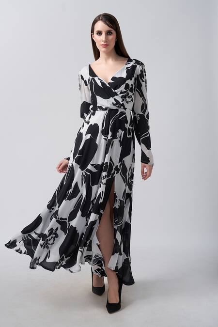 House Of Varada Black Crepe V-neck Daisy Print Side Slit Maxi Dress Online at Aza Fashions House Of Varada_Black Crepe V-neck Daisy Print Side Slit Maxi Dress _Online_at_Aza_Fashions