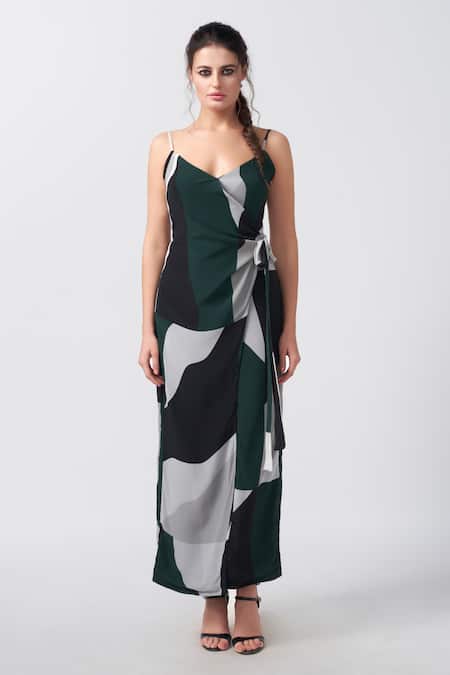 House Of Varada_Green Crepe Sweetheart Neck Dimension Print Wrap Midi Dress _Online_at_Aza_Fashions