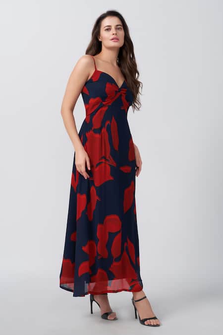 Buy_House Of Varada_Red Sweetheart Neck Abstract Floral Print Ruched Yoke Dress _Online_at_Aza_Fashions