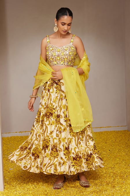 Nitara Dhanraj Label_Yellow Organza, Silk Mirrors Sweetheart Neck Floral Mandala Print Lehenga Set _Online_at_Aza_Fashions