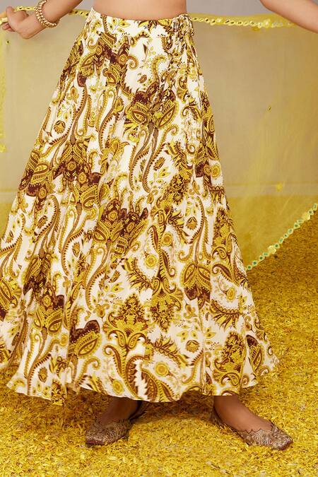 Buy_Nitara Dhanraj Label_Yellow Organza, Silk Mirrors Sweetheart Neck Floral Mandala Print Lehenga Set _Online_at_Aza_Fashions