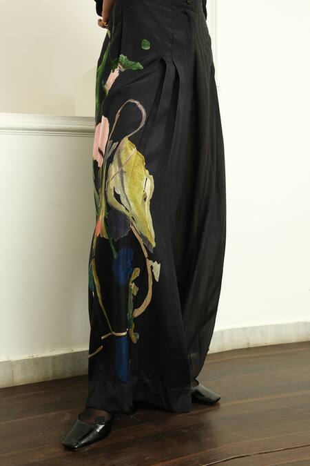 Buy_OFRIDA_Black Cotton, Silk Psyflora Pleated Pant _Online_at_Aza_Fashions
