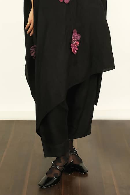 Buy_OFRIDA_Black Silk Raw Solid Straight Fit Pant _Online_at_Aza_Fashions