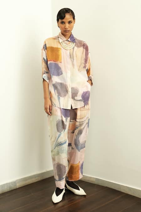 OFRIDA Nargis Abstract Expressionist Print Shirt With Pant 